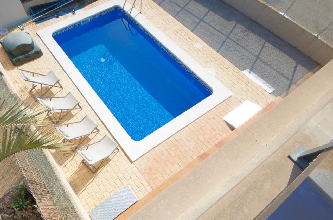 Villa Arenal Амполья Экстерьер фото